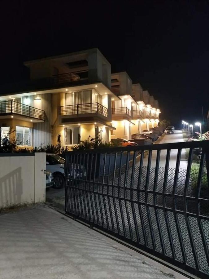 ROYAL MEADOWS - IGATPURI Bungalow C Bagian luar foto