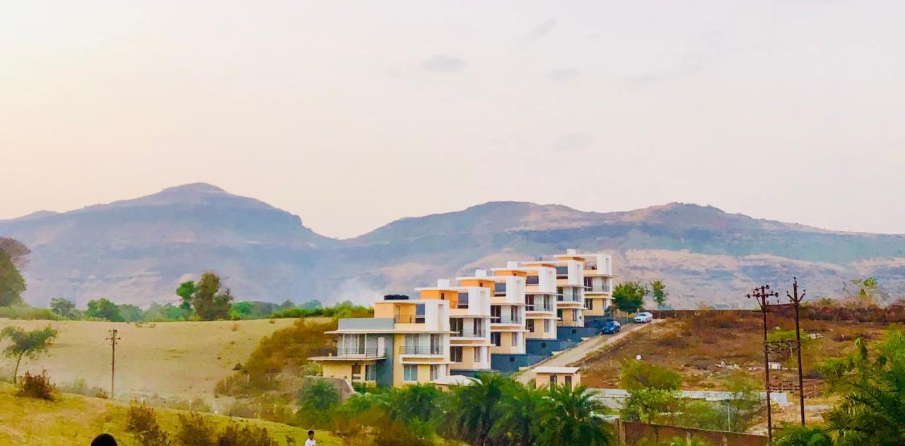 ROYAL MEADOWS - IGATPURI Bungalow C Bagian luar foto