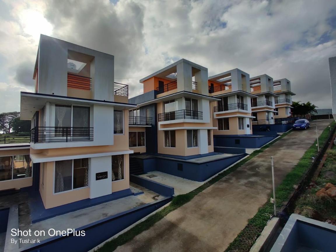 ROYAL MEADOWS - IGATPURI Bungalow C Bagian luar foto