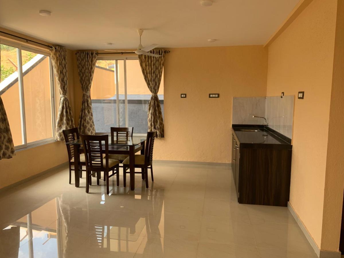 ROYAL MEADOWS - IGATPURI Bungalow C Bagian luar foto