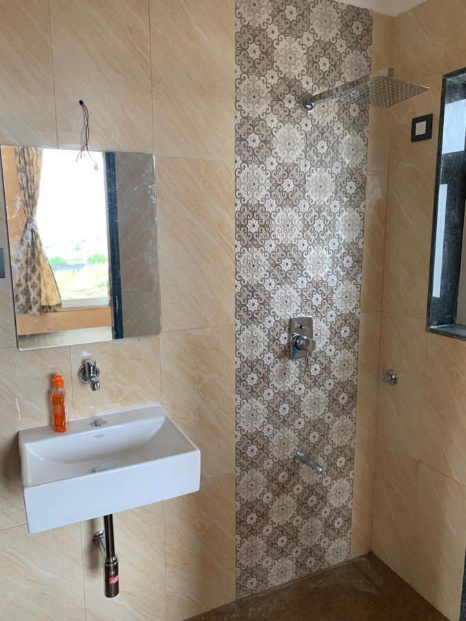 ROYAL MEADOWS - IGATPURI Bungalow C Bagian luar foto