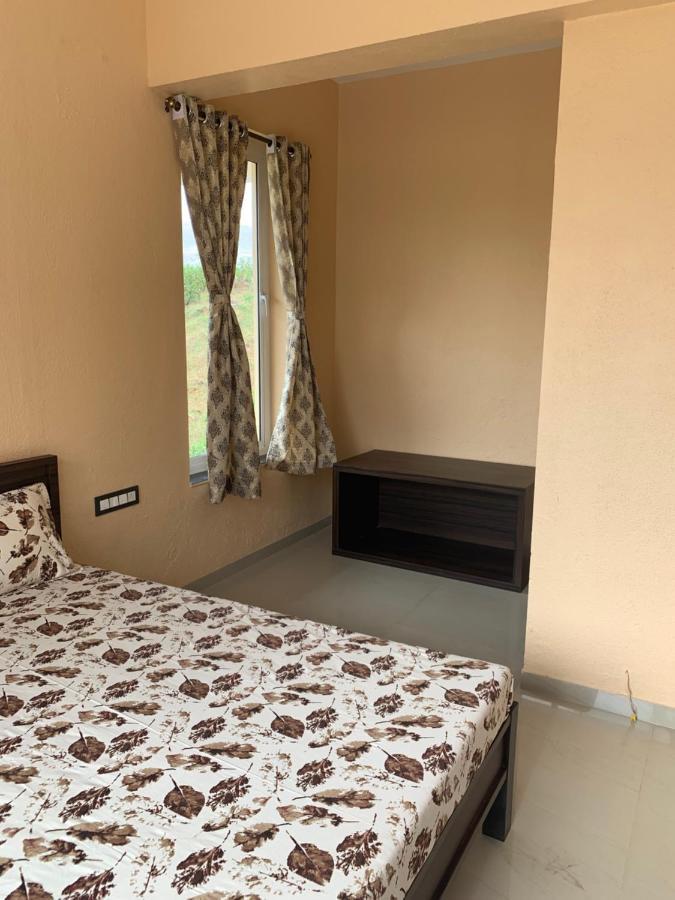 ROYAL MEADOWS - IGATPURI Bungalow C Bagian luar foto