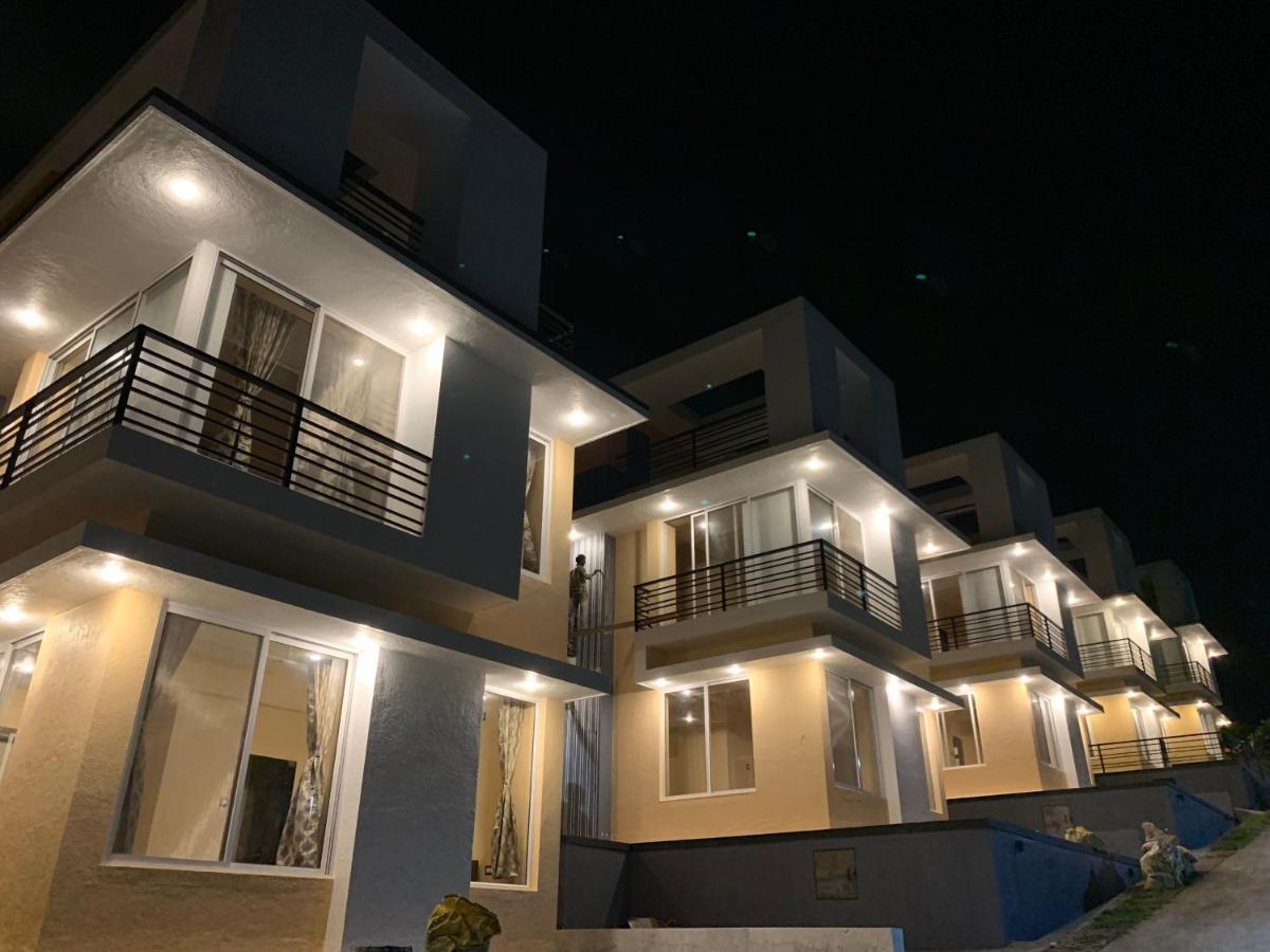 ROYAL MEADOWS - IGATPURI Bungalow C Bagian luar foto